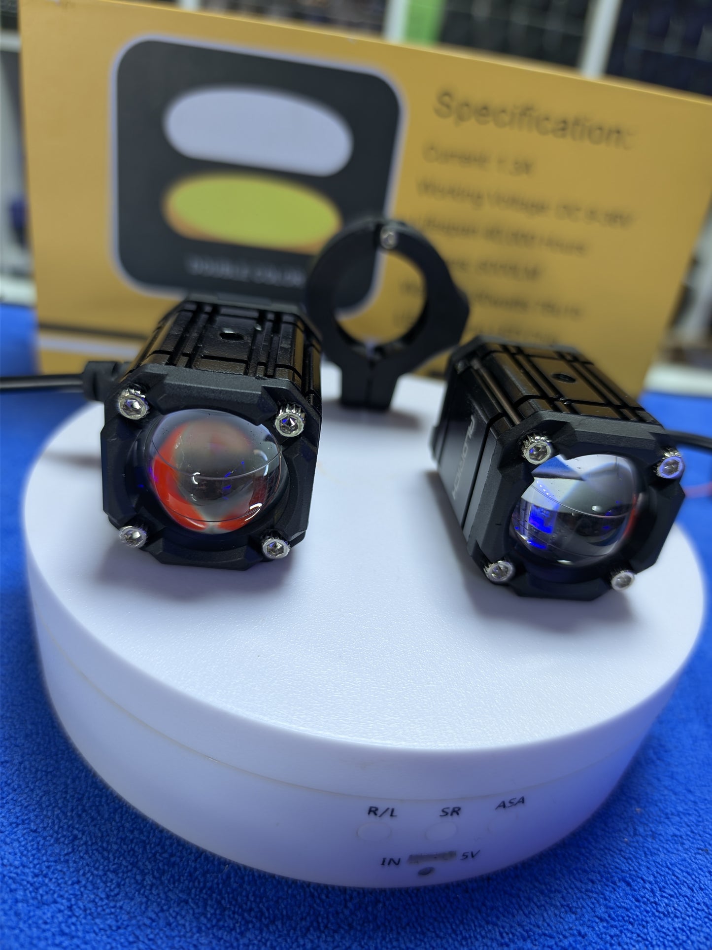 Kit Faros Auxiliares Moto Blanco/Amarillo + Luz de Posición roja