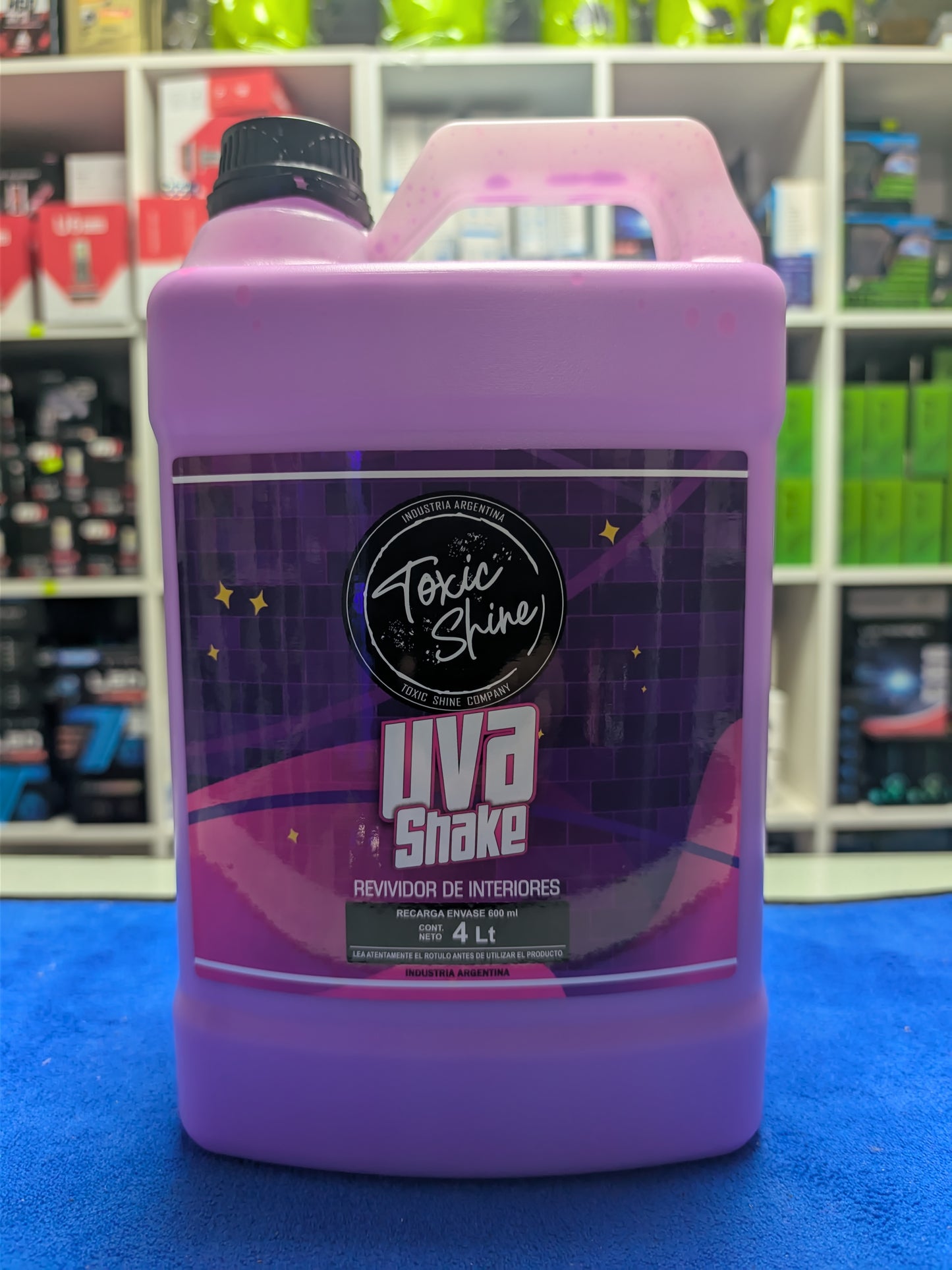 Revividor de interiores UVA SHAKE Tóxic Shine 4 Litros